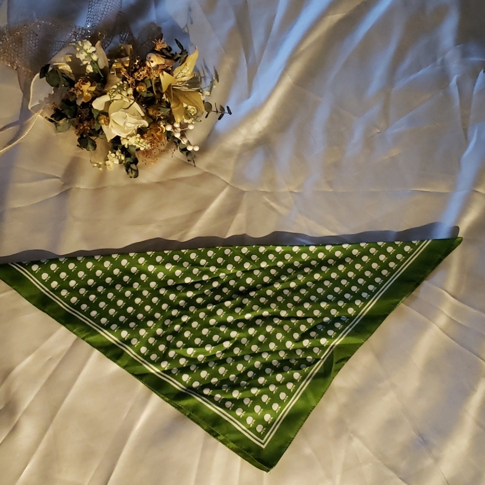 SCARF - Picture 11 of 13